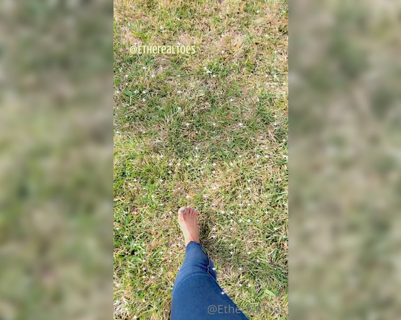 EtherealToes aka etherealtoes Foot Fetish - 04-17-2022 OnlyFans Video - Happy Sunday