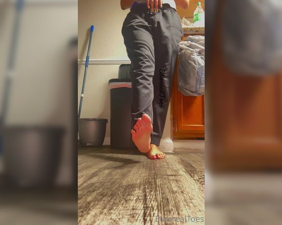 EtherealToes aka etherealtoes Foot Fetish - 05-28-2023 OnlyFans Video - Happy Sole Sunday