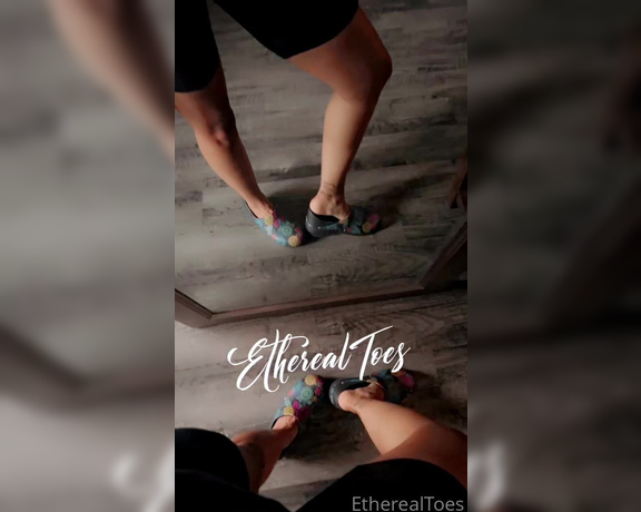 EtherealToes aka etherealtoes Foot Fetish - 05-21-2023 OnlyFans Video - Any Geminis in the house