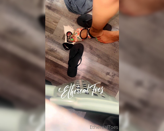 EtherealToes aka etherealtoes Foot Fetish - 06-18-2023 OnlyFans Video - Happy Sole Sunday Femdom Feet Lovers Subscribe for my sweaty sock removal Im sharing details about