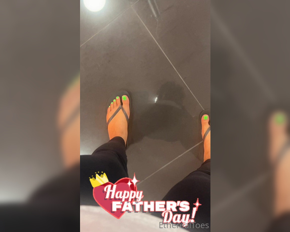 EtherealToes aka etherealtoes Foot Fetish - 06-18-2023 OnlyFans Video - All these feet and no babies