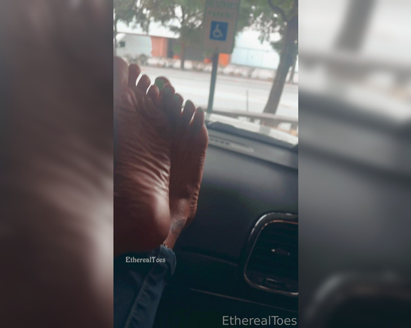 EtherealToes aka etherealtoes Foot Fetish - 06-26-2023 OnlyFans Video - Passenger Princess Feet on the dash or feet in your ass