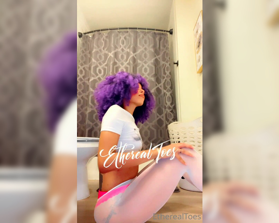 EtherealToes aka etherealtoes Foot Fetish - 06-29-2023 OnlyFans Video - New hair who dis