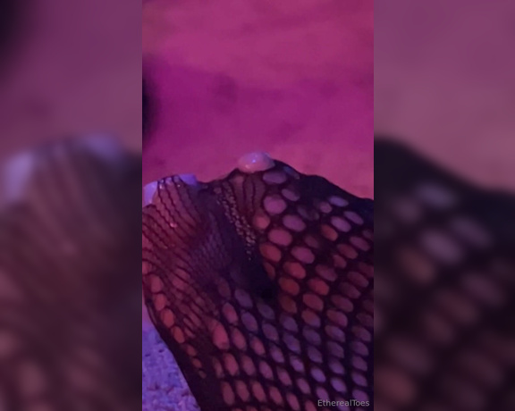 EtherealToes aka etherealtoes Foot Fetish - 01-31-2024 OnlyFans Video - Fishnet fetish