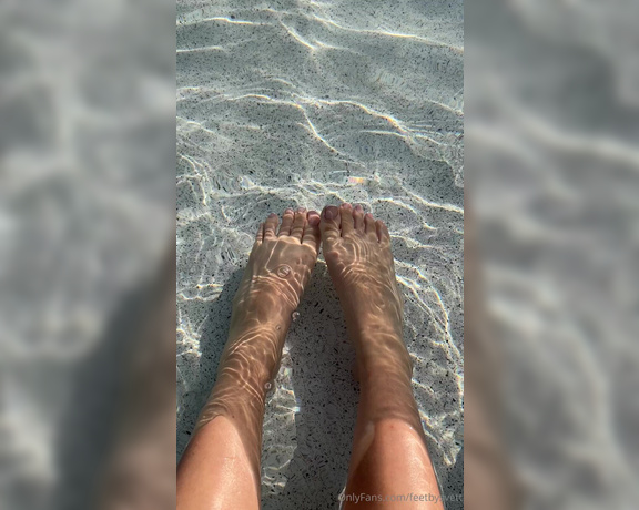 Feetbysvett aka feetbysvett Foot Fetish - 05-16-2024 OnlyFans Video - took my tootsies out for a lil dip