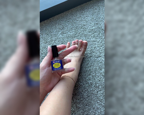 Feetbysvett aka feetbysvett Foot Fetish - 10-04-2024 OnlyFans Video - do you like watching me paint my toenails  Ive been taking a little break from