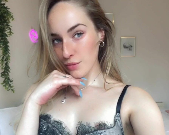 God Scarlette aka godscarlette Findom - 08-19-2021 OnlyFans Video - On Skype now