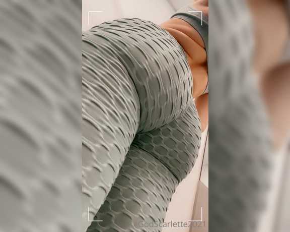 God Scarlette aka godscarlette Findom - 12-16-2021 OnlyFans Video - My ass in these tight gym leggings