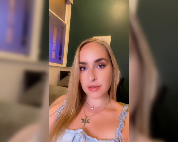 God Scarlette aka godscarlette Findom - 09-04-2023 OnlyFans Video - Giving in amp losing all control is too easy when you look into My beautiful eyes