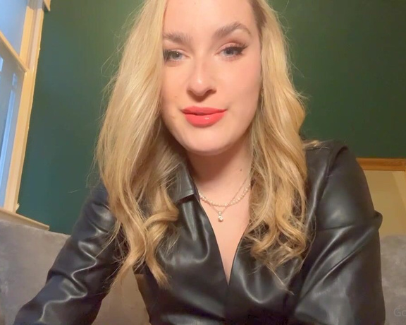 God Scarlette aka godscarlette Findom - 11-29-2023 OnlyFans Video - youre such a sucker for a beautiful face