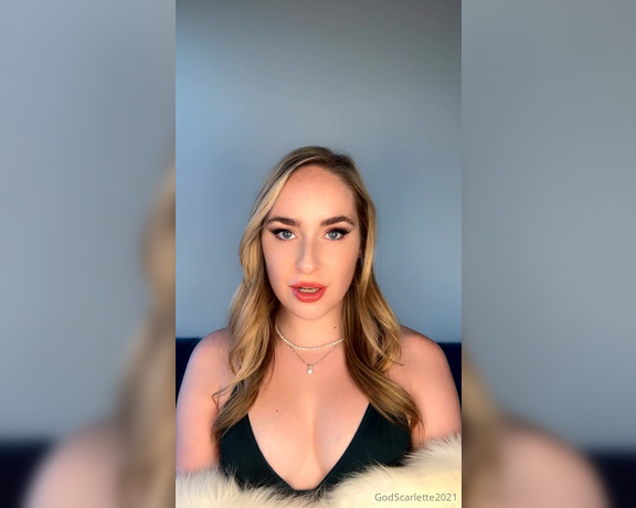 God Scarlette aka godscarlette Findom - 12-24-2023 OnlyFans Video - Merry Christmas to ME, bitches What will you be giving God this festive season