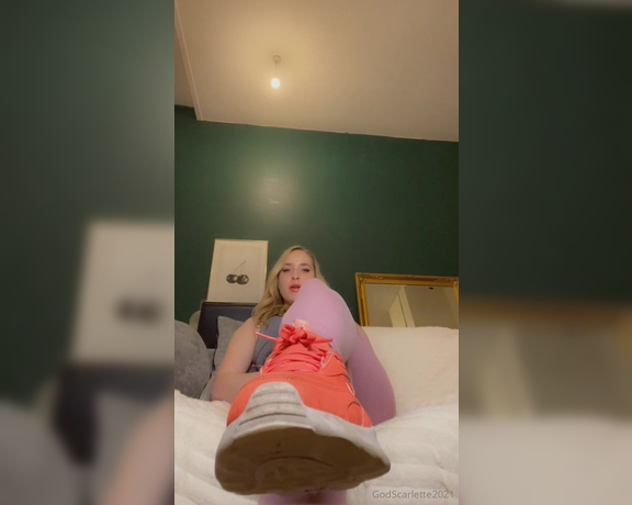 God Scarlette aka godscarlette Findom - 01-15-2024 OnlyFans Video - your tongue has one use as My shoe_cleaner