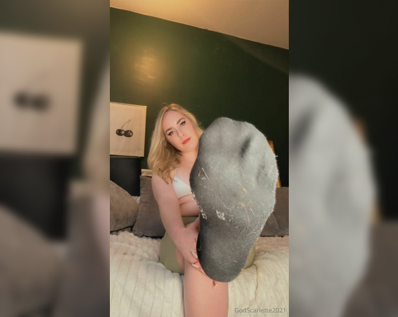 God Scarlette aka godscarlette Findom - 04-01-2024 OnlyFans Video - Back for another sock fix are you, loser