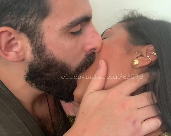 Kissingchannel aka kissingchannel - 12-18-2019 OnlyFans Video - Gonzalo and Claudia Kissing Tuesday