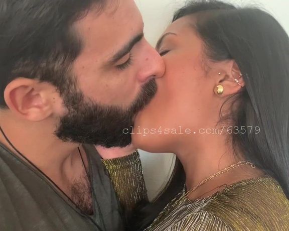 Kissingchannel aka kissingchannel - 12-18-2019 OnlyFans Video - Gonzalo and Claudia Kissing Tuesday