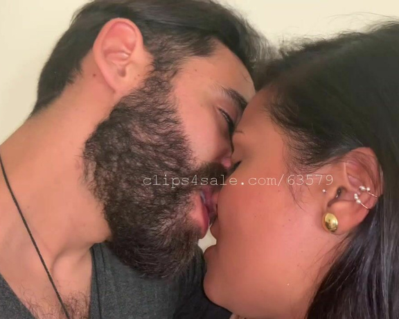 Kissingchannel aka kissingchannel - 12-31-2019 OnlyFans Video - Gonzalo and Claudia Kissing Monday