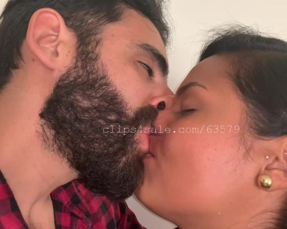 Kissingchannel aka kissingchannel - 12-22-2019 OnlyFans Video - Gonzalo and Claudia Kissing Saturday