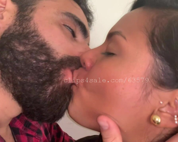 Kissingchannel aka kissingchannel - 12-22-2019 OnlyFans Video - Gonzalo and Claudia Kissing Saturday