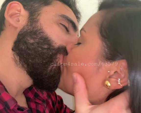 Kissingchannel aka kissingchannel - 12-22-2019 OnlyFans Video - Gonzalo and Claudia Kissing Saturday