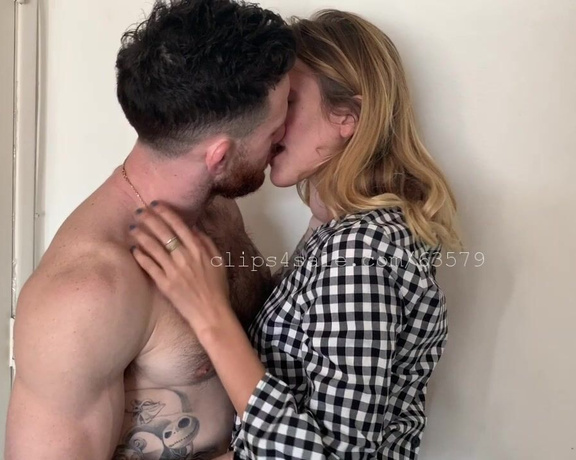 Kissingchannel aka kissingchannel - 01-09-2020 OnlyFans Video - Ted and Lauren Kissing Wednesday