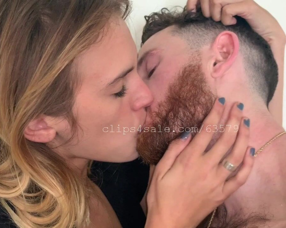 Kissingchannel aka kissingchannel - 01-11-2020 OnlyFans Video - Ted and Lauren Kissing Friday