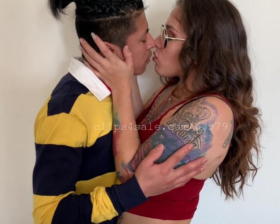 Kissingchannel aka kissingchannel - 01-28-2020 OnlyFans Video - Dario and Julia Kissing Tuesday