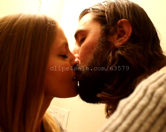 Kissingchannel aka kissingchannel - 12-02-2018 OnlyFans Video - Bob and Diana Kissing Video 6 FULL VIDEO 3 min