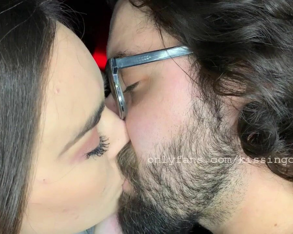 Kissingchannel aka kissingchannel - 10-19-2021 OnlyFans Video - Colton and Veronica