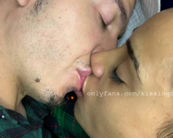 Kissingchannel aka kissingchannel - 11-01-2021 OnlyFans Video - Milestone and Pheeway