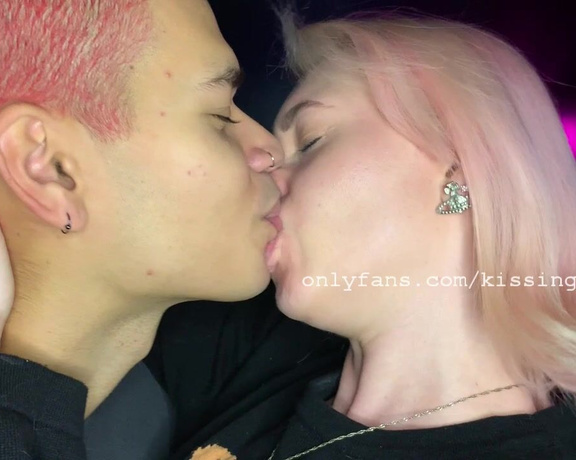 Kissingchannel aka kissingchannel - 02-11-2022 OnlyFans Video - Marcus and Emily kissing