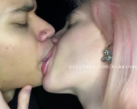 Kissingchannel aka kissingchannel - 02-11-2022 OnlyFans Video - Marcus and Emily kissing