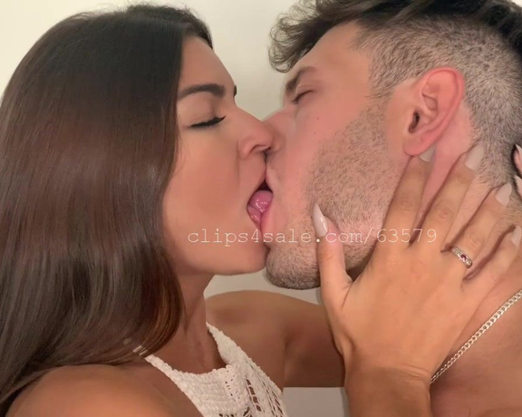 Kissingchannel aka kissingchannel - 11-14-2019 OnlyFans Video - Kyle and G Kissing Thursday