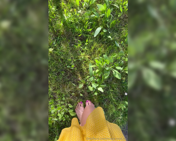 Maya Rose aka mayarose_xx Foot Fetish - 05-02-2024 OnlyFans Video - Its finally getting warmer  here are some snapshots from a relaxing garden day I had