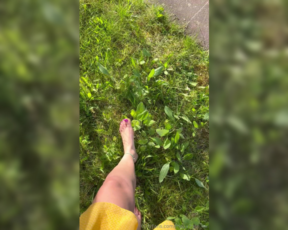 Maya Rose aka mayarose_xx Foot Fetish - 05-02-2024 OnlyFans Video - Its finally getting warmer  here are some snapshots from a relaxing garden day I had