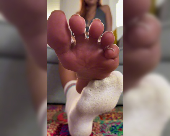 Maya Rose aka mayarose_xx Foot Fetish - 10-02-2024 OnlyFans Video - Evil stepsister humiliates you with her smelly socks JOI Poor boy, our parents are gone and