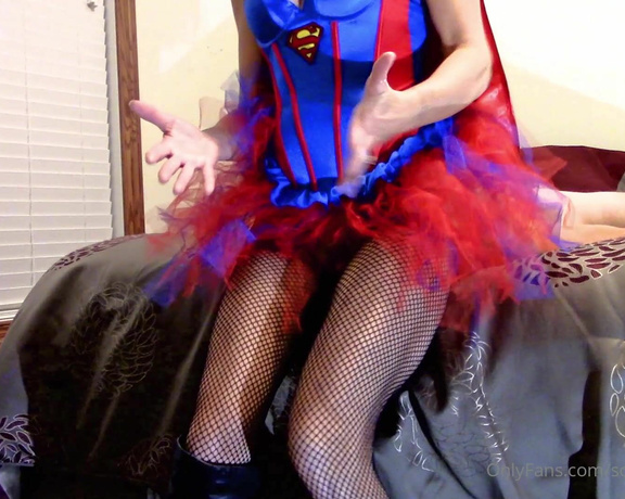 Soccer Mom Queen of Spades aka soccermmistress Fisting & Dildo - 11-23-2021 OnlyFans Video - Before I left for a Costume Party with my Bull Boyfriend, I used my Cuck Husbands