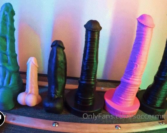 Soccer Mom Queen of Spades aka soccermmistress Fisting & Dildo - 01-16-2024 OnlyFans Video - Here is a fun alternate version of my Hankeys Dildo tour