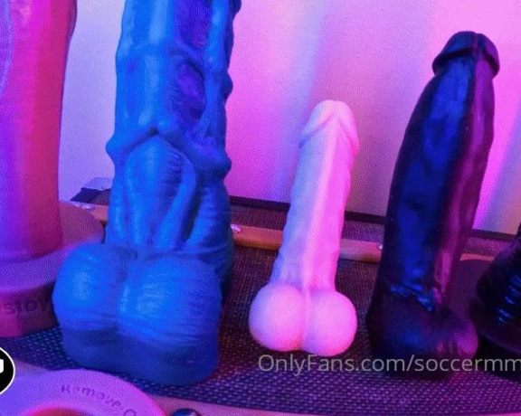 Soccer Mom Queen of Spades aka soccermmistress Fisting & Dildo - 01-16-2024 OnlyFans Video - Here is a fun alternate version of my Hankeys Dildo tour