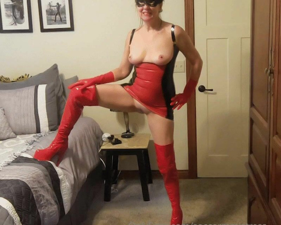 Soccer Mom Queen of Spades aka soccermmistress Fisting & Dildo - 03-03-2024 OnlyFans Video - Happy Slutty Sunday to everyone