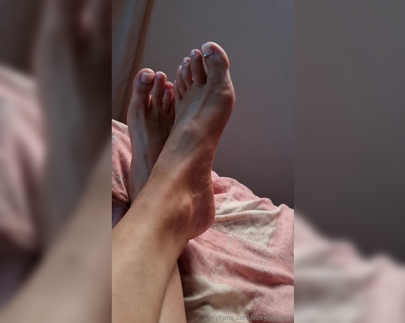 Zoey Riley‍ aka zoeyrileyvip Foot Fetish - 02-04-2024 OnlyFans Video - Good morning babys today you have a gif discount in custom, let me know what do