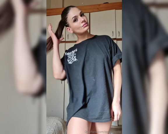 Zoey Riley‍ aka zoeyrileyvip Foot Fetish - 06-28-2024 OnlyFans Video - 1 or 2