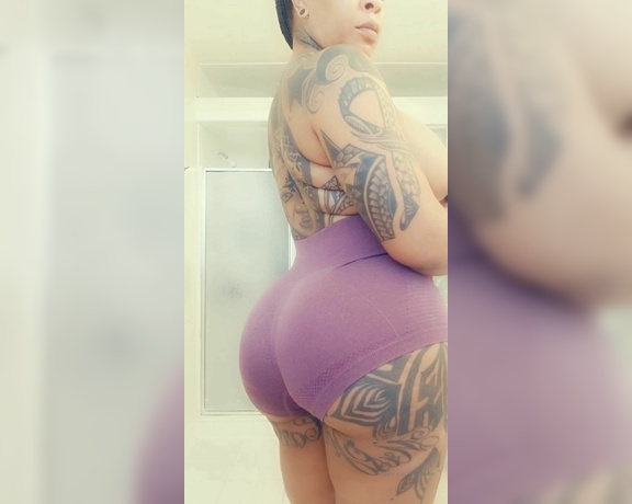 GoddiisBody aka goddiisbody Femdom - 10-19-2019 OnlyFans Video - That ass in all that glory