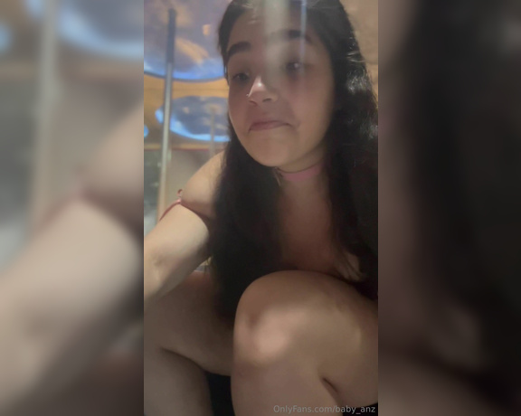 Babyanz aka baby_anz Findom - 07-14-2024 OnlyFans Video - FUMANDO CON UN BABYFAN PARTE 2 MI NOVIO ME DA UN REGALO MUY EXCEPCIONAL Y ME