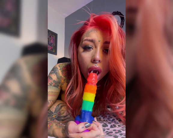 BIRTHDAY GIRL aka givememorepeach Findom - 03-12-2024 OnlyFans Video - Filling my holes for you Daddy