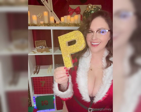 Meg Turney aka megturney - 12-13-2023 OnlyFans Video - Getting advent posts back on track Ive got two boxes to open for yall tomorrow and