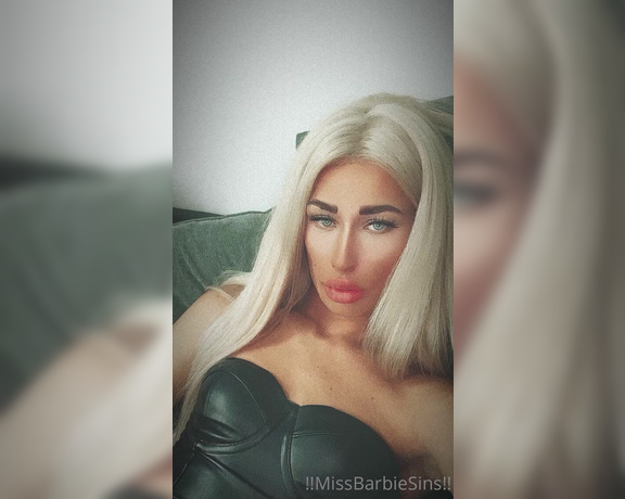 Miss Barbie Sins aka missbarbiesins Femdom - 03-19-2021 OnlyFans Video - Watch My semi GROW  dont you wish you were sat next to ME Right now