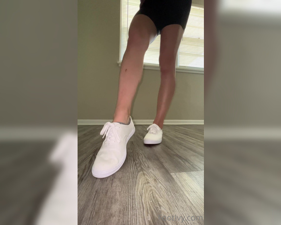 Ivy’s Feet aka footivy Foot Fetish - 07-13-2022 OnlyFans Video - Just wanted to show off my new shoes