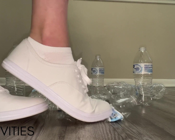 Ivy’s Feet aka footivy Foot Fetish - 01-10-2023 OnlyFans Video - Crushed it  Crunching water bottles with my sneakers at different angles