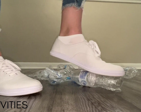 Ivy’s Feet aka footivy Foot Fetish - 01-10-2023 OnlyFans Video - Crushed it  Crunching water bottles with my sneakers at different angles