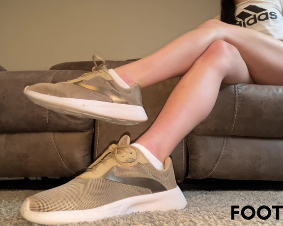 Ivy’s Feet aka footivy Foot Fetish - 01-24-2023 OnlyFans Video - Sneaker Ignore  Sock Strip Wearing shorts so you can enjoy my long legs crossing and